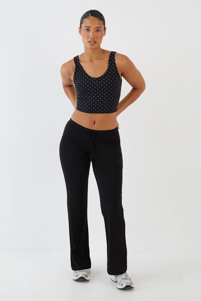 Dames Dsgn Studio Superzachte Lage Taille Flared Joggingbroek | Zwart | Maat: Medium