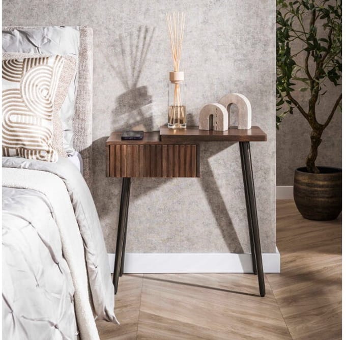 Nachtkastje rechts Carve - Massief acacia drift brown