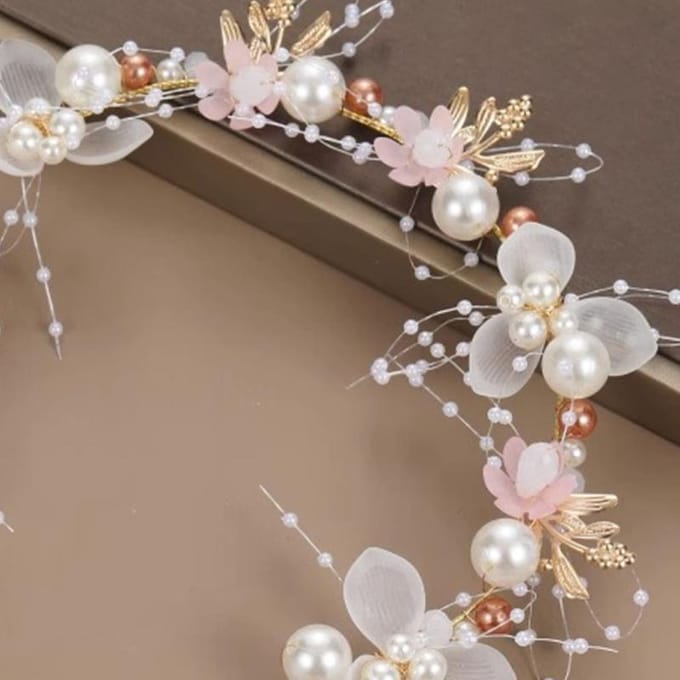 1 st Nep Parel & Bloemen Decor Elegante Bruids Haarband Tiara one-size wit