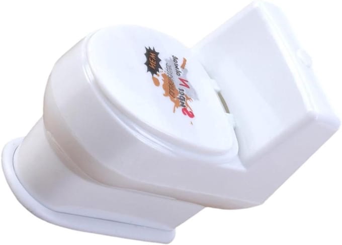 Watersproeier Speelgoed - Grappig Toilet - Feest Truc - Stevig Plastic - 9.80X9.00X6.00CM - Wit