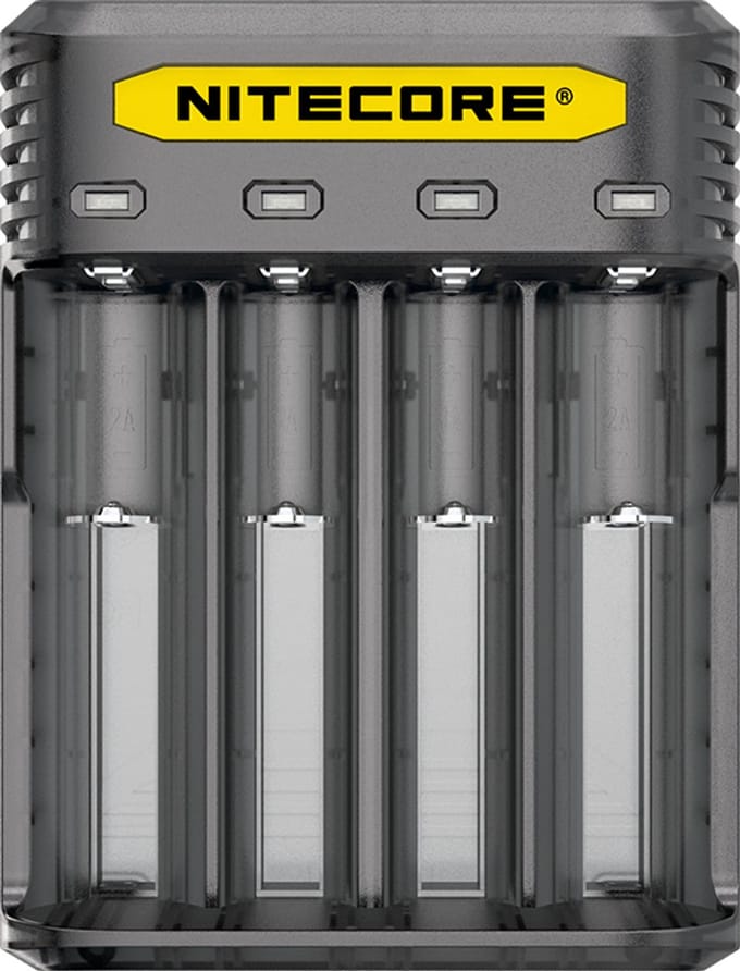 Nitecore Q4 Snellader Zwart