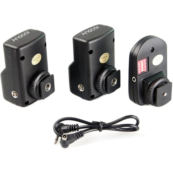 Universele 16-kanaals draadloze radiografische afstandsbediening Speedlite-flitsertrigger 1 zender en 2 black