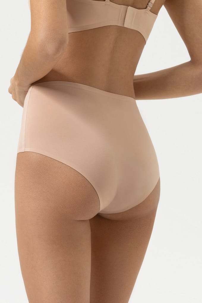 Tailleslip Serie Simply Better Invisibles Cream Tan