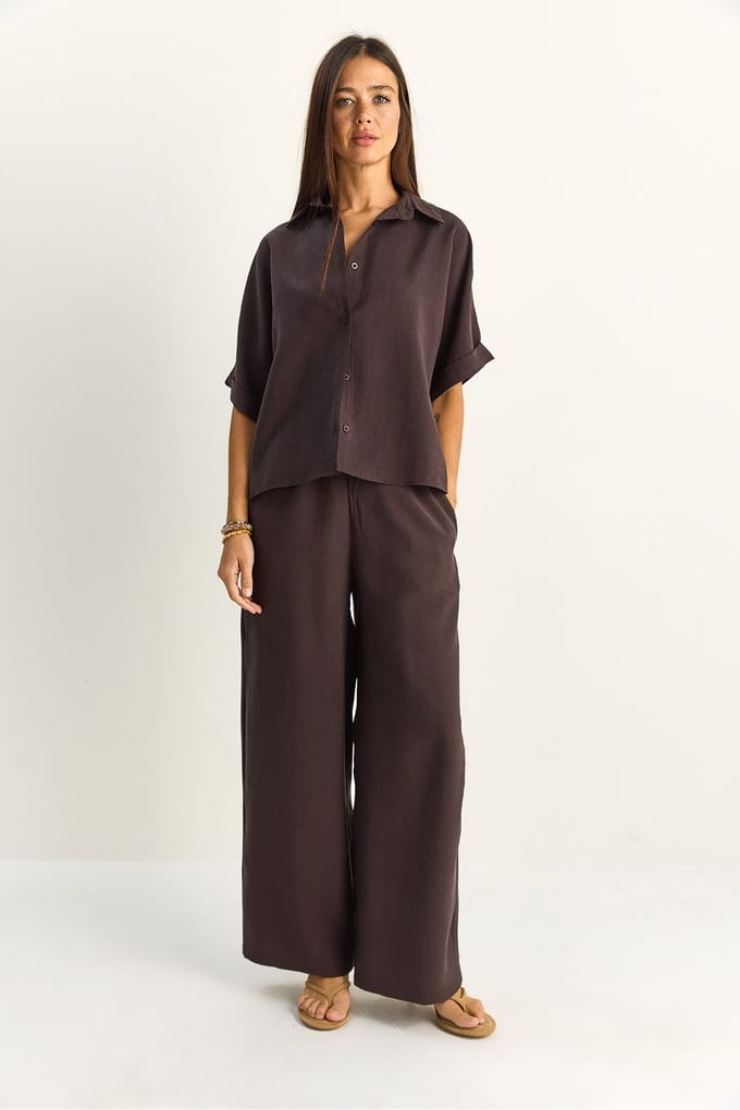 Hoge taille wijde been twee-delige co-ord set met overhemdkraag