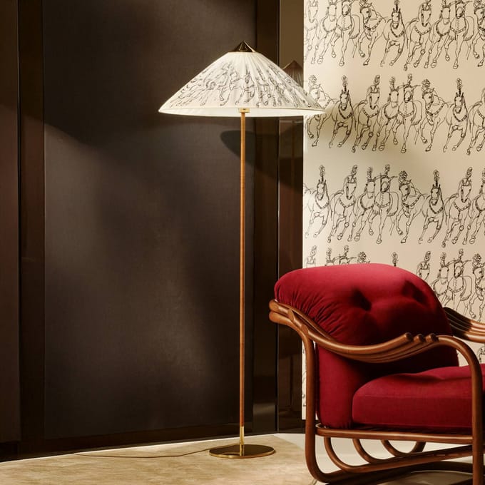 Gubi Tynell Collection 9602 Garro Éditions Vloerlamp Messing/Harigey Circuspaarden