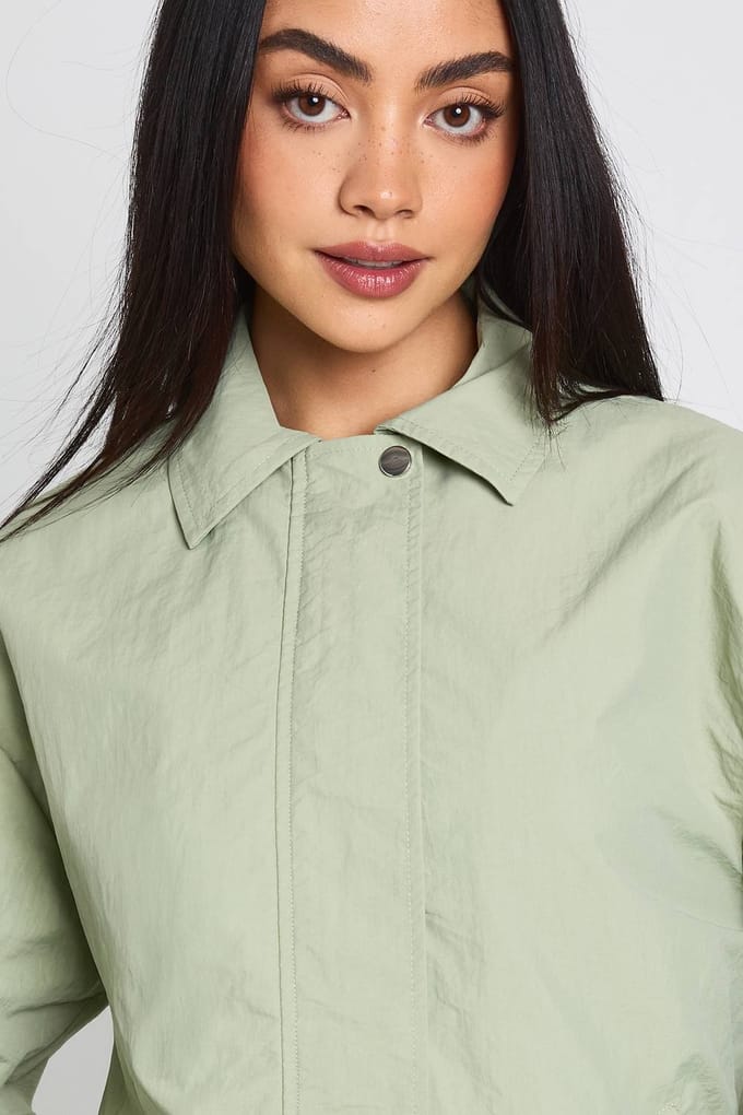 boohoo Dames Oversized Bomberjack | Sage | Maat: 8