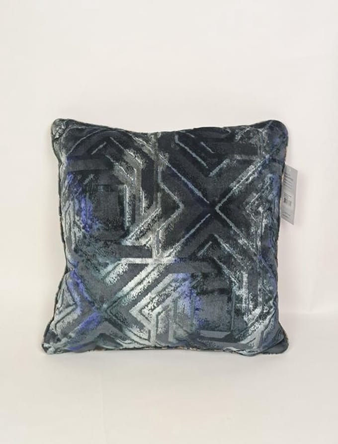 Madison sierkussen 45x45cm Cris Blue