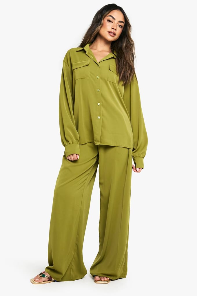 boohoo Dames Geweven geplooide broek met wijde pijpen | Olijf | Maat: 34