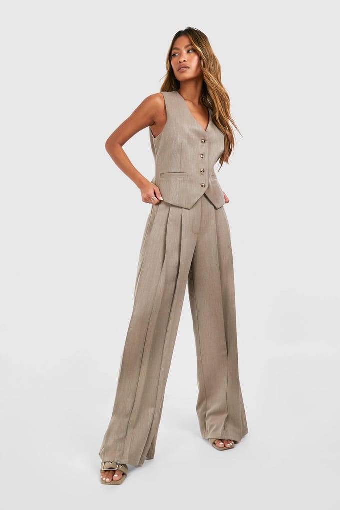 boohoo Dames Mock Horn Getailleerd Gilet | Taupe | Maat: 44