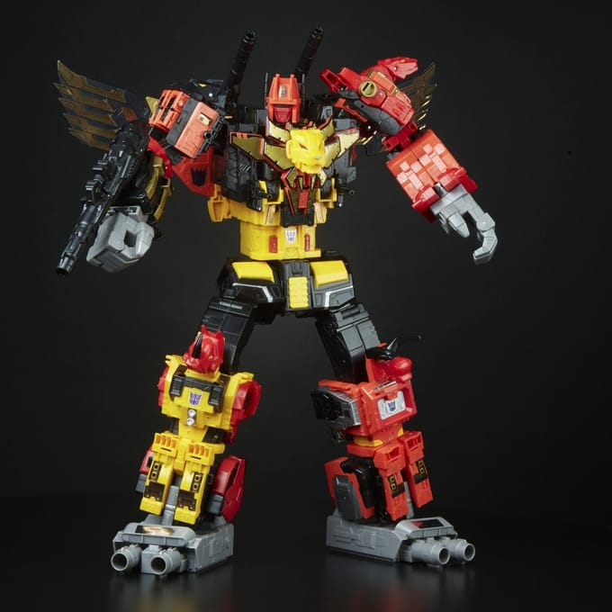 Hasbro Transformers Power of the Primes Titan Class Predaking Combiner Action Figure Set