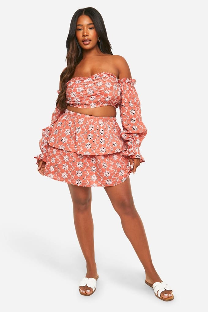 boohoo Dames Plus Broderie gelaagde rucherok | Rust | Maat: 16