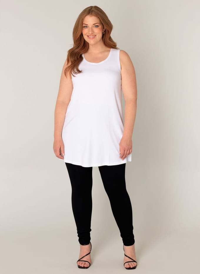 BASE LEVEL CURVY Abbigail Top - White - maat 3(52)