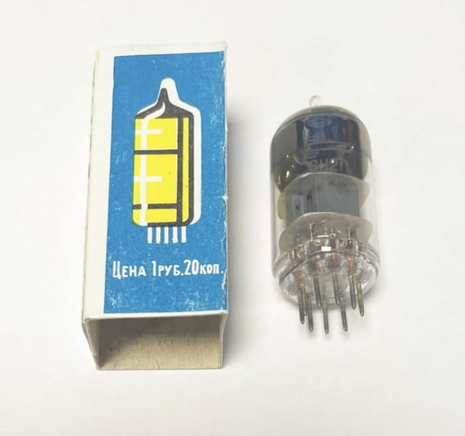 6H2N Versterker Buis Is Eq 6N2P / ECC83 / 12AX7