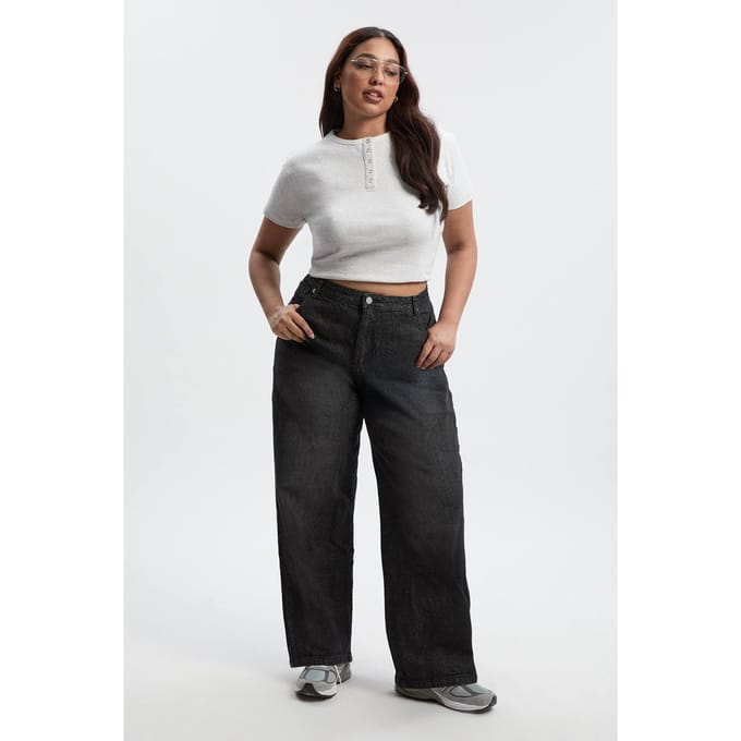 boohoo Dames Plus Basic Boyfriend Jeans | Washed Black | Maat: 28/32L