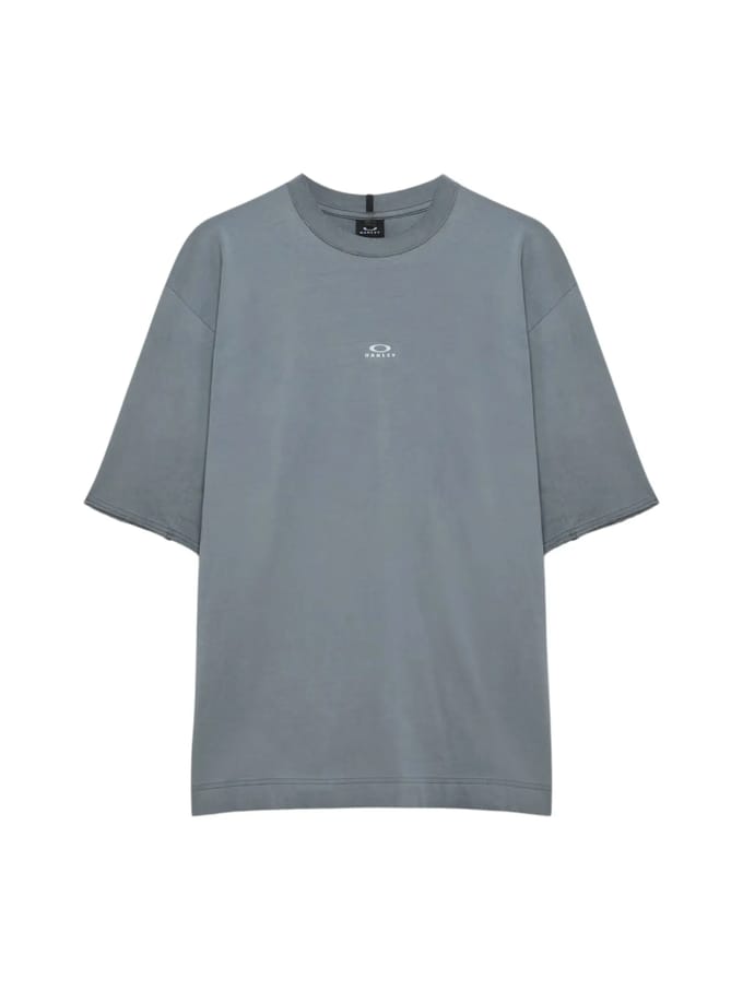 Oakley Latitude sluier t-shirt boxy fit - cement