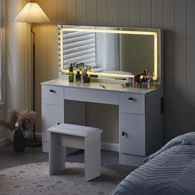 Moderne Kaptafel met Grote Spiegel en Verstelbare LED Verlichting