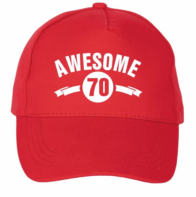 Mijncadeautje - 5 panel - Cap - Verstelbaar - Pet van 100% dik geborsteld katoen- unisex - opdruk wit - Awesome 70 jaar - rood