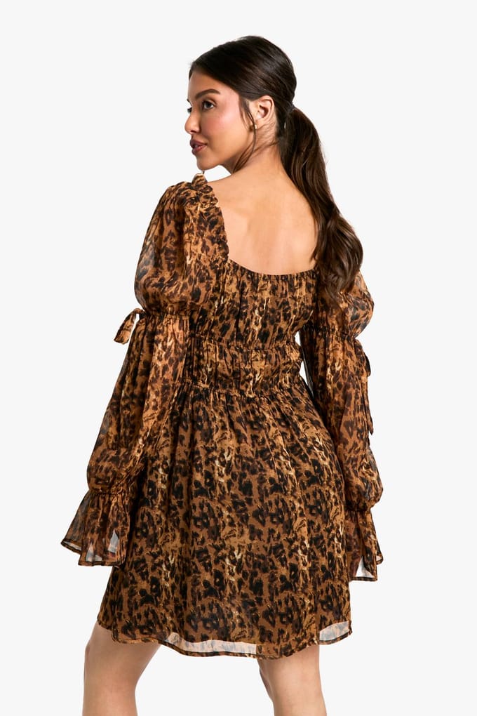 boohoo Dames Luipaard Chiffon Melkdame Mini Jurk | Maat: 10