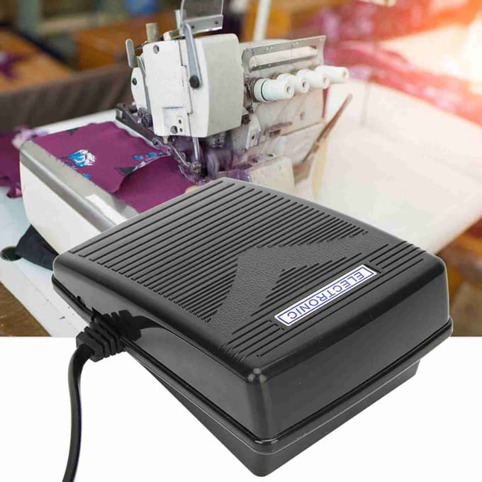 Voetpedaal met netsnoer voor Singer 974 naaimachine wit