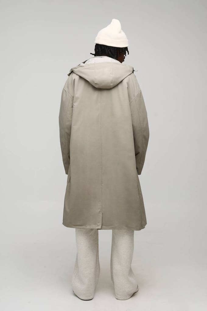 Lang Model Regular Fit Mac met knoopsluiting en capuchon | Stone | Size Medium