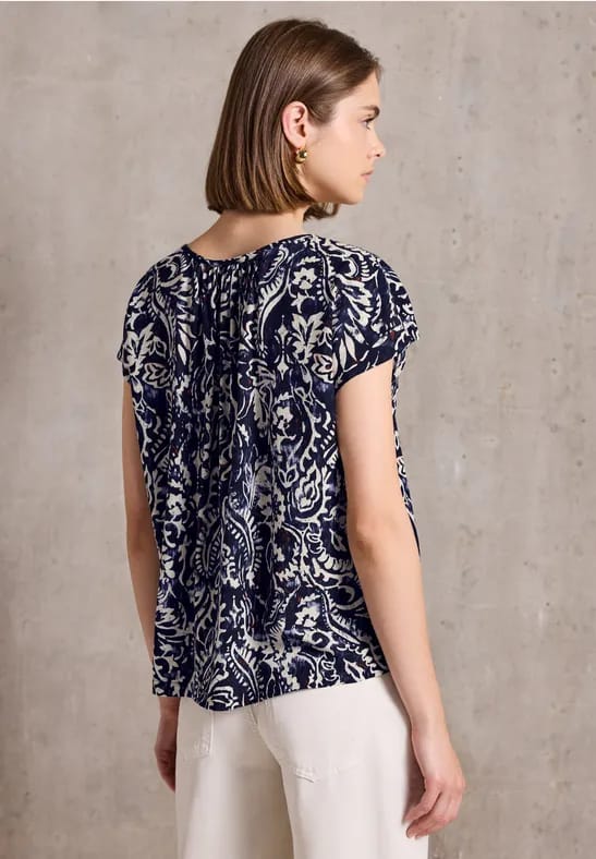 Gedessineerde blouse met rimpels