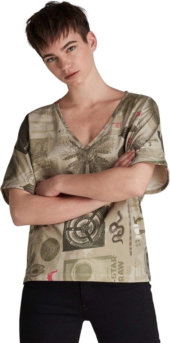 Dames T-shirt met V-hals en Camouflageprint