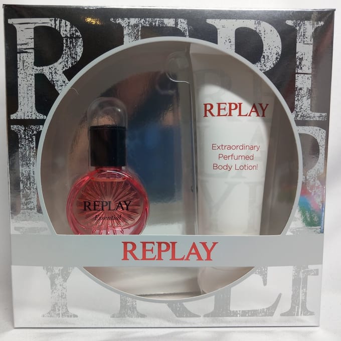 Replay - Essential For Her! - Gift Set - 20 ml EDT + 100 ml Bodylotion - Kado Tip !!