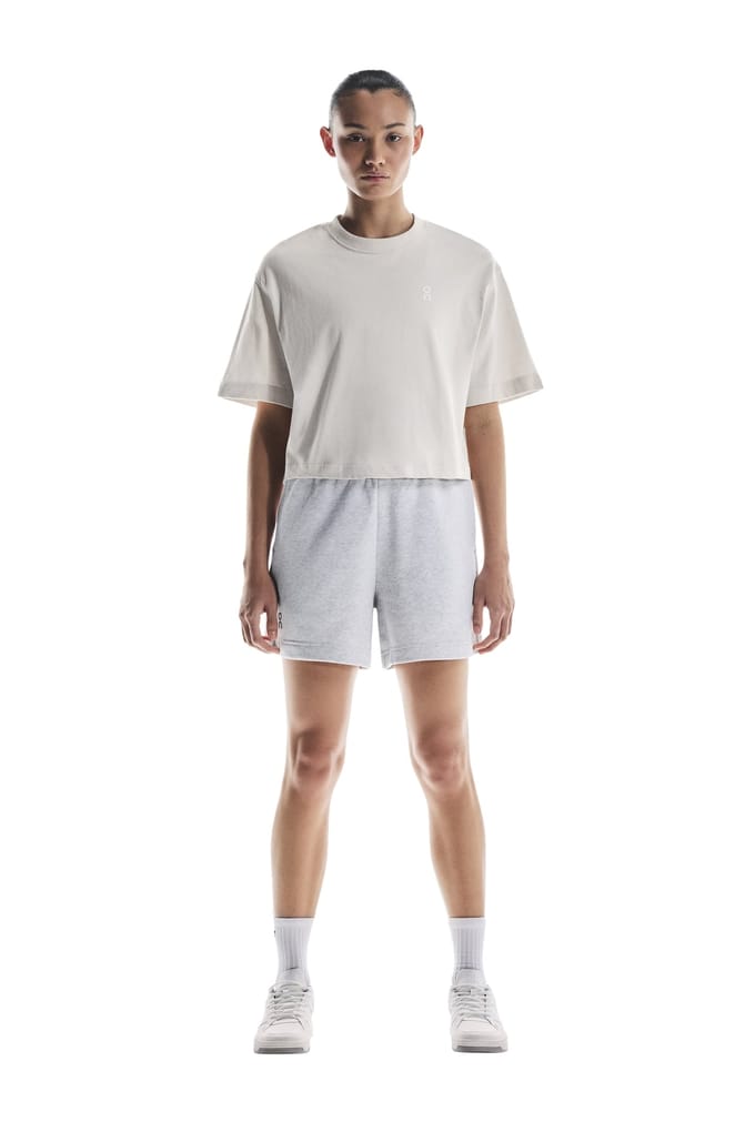 On Club Boxy-t Graphic 1 W Silver Silver Maat: M | Tops Outlet | Dames | Beige