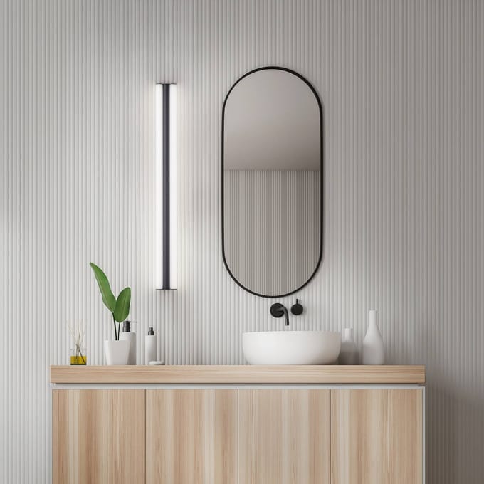 Helestra LED spiegellamp LOOM, lengte 90 cm, zwart, IP44