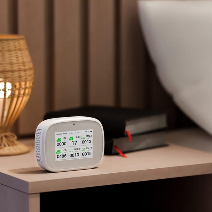 WiFi 11-in-1 Luchtkwaliteitsmonitor Binnenshuis Vochtigheidsmonitor zwart