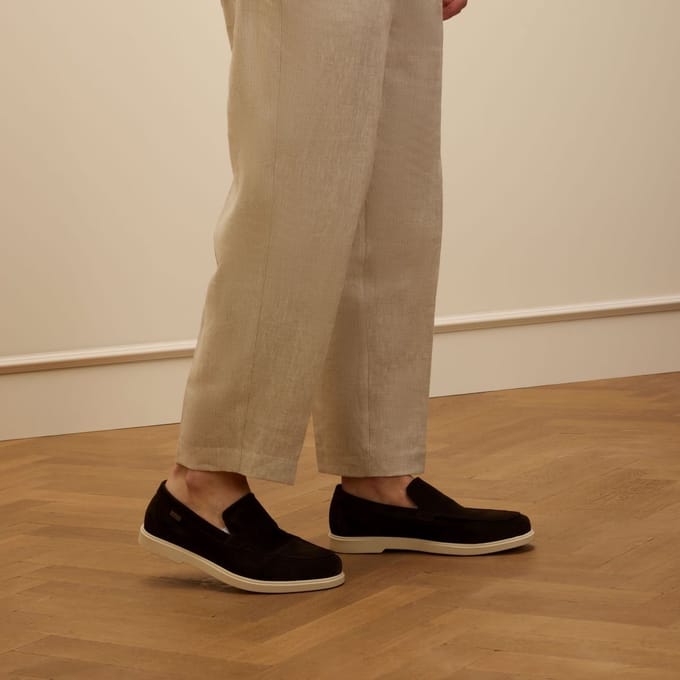 Manfield - Heren - Bruine suède loafers - Maat 46