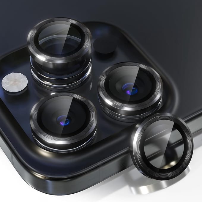 Casemania Camera Lens Glas Geschikt voor Apple iPhone 15 Pro Max - Gehard Glas Camera Protector - Zwart