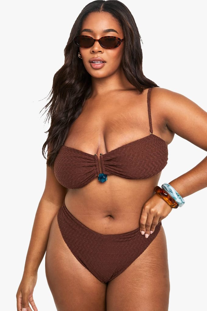 boohoo Dames Plus Crinkle Top met edelsteenaccenten en bandeautop | Chocoladebruin | Maat: 52