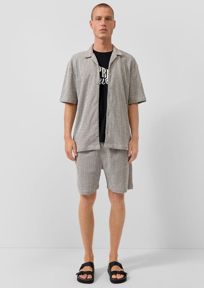 Korte broek met structuur QS