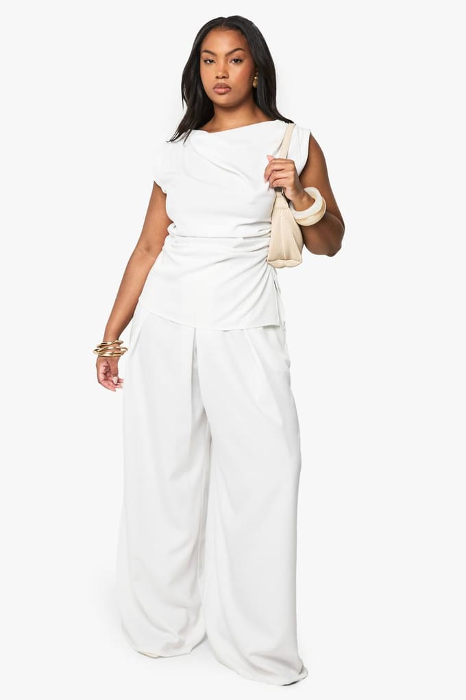 boohoo Dames PLUS COWL VOOR ASYMmetrische TOP | Wit | Maat: 44