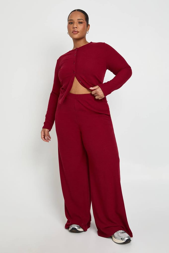 boohoo Dames Plus Size Geribbeld Vest met Knopen en Broek Co-Ord | Wijn | Maat: 52