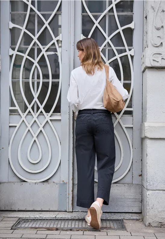 Straight Legs broek in papertouch kwaliteit