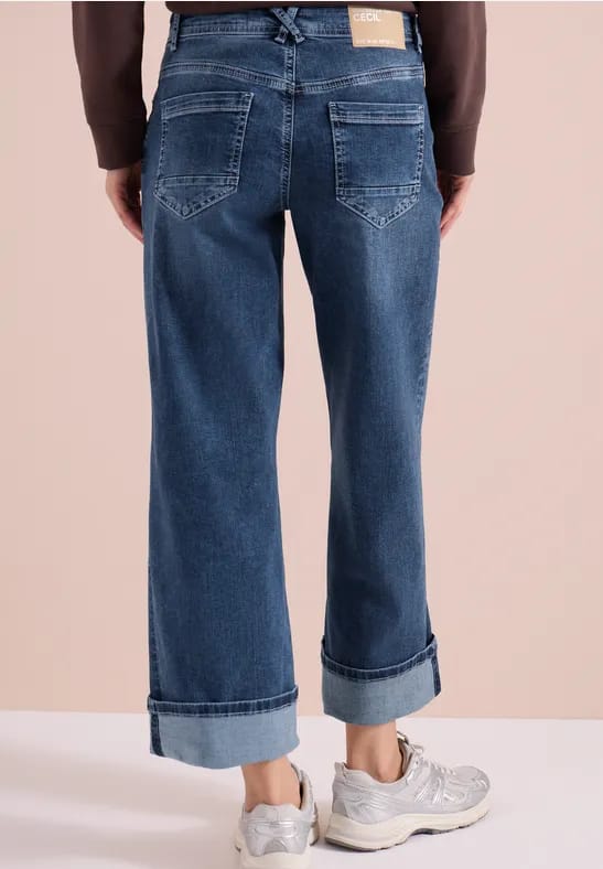 High Waist jeans met wijde pijpen in Slim Fit