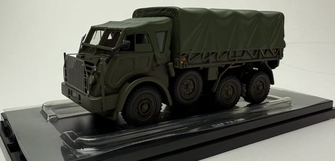 Daf YA-328 "Dikke Daf" met decals, VDM Scale Models - schaal 1:50