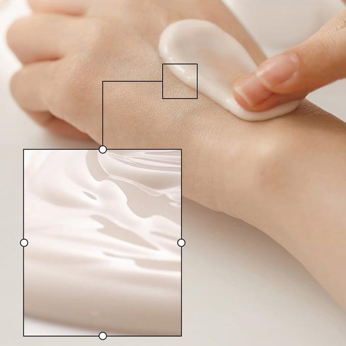 [HANYUL] Rode Rijst Hydraterende Verstevigende Emulsie 125ml white