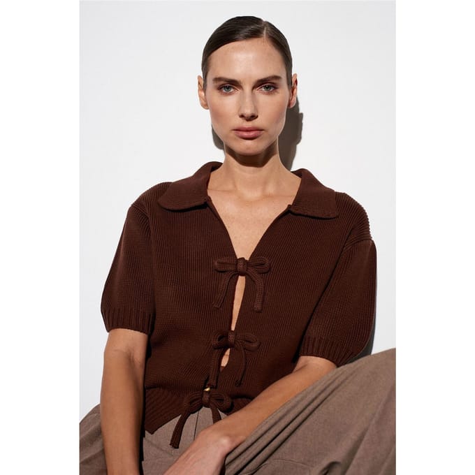 Dames Geribde Acrylaat Polo Cardigan met Sluiering Voorkant