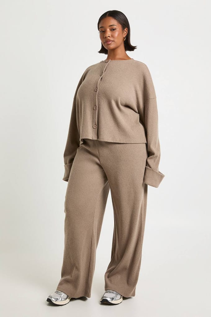 boohoo Dames Plus Oversized Geborstelde Rib Cardigan | Paddestoel | Maat: 44