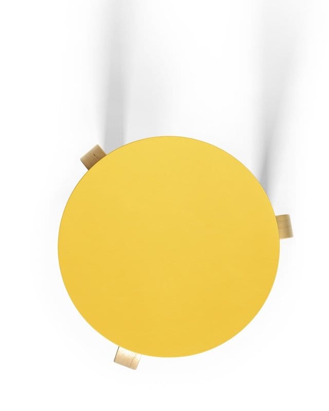 Artek - 60 Kruk - poten berken / zitting geel