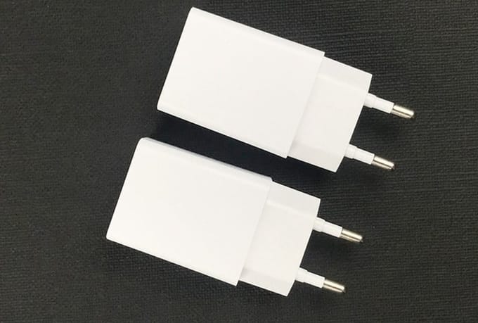 Universal USB adapter - USB stekker - USB lader - Reisstekker - Blokje - Universeel - Wit - USB Charger