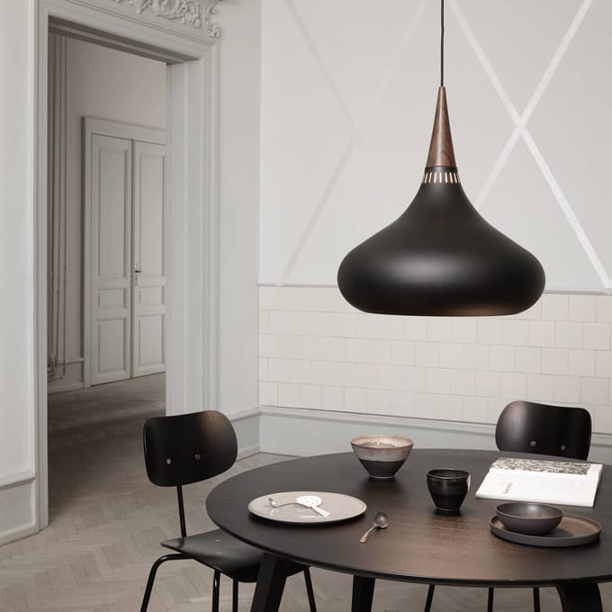 FRITZ HANSEN Orient P3 hanglamp zwart/roze Ø 50 cm