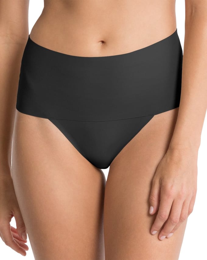 SPANX - Maat L - supersmooth™ Undie-tectable® Thong - Zwart