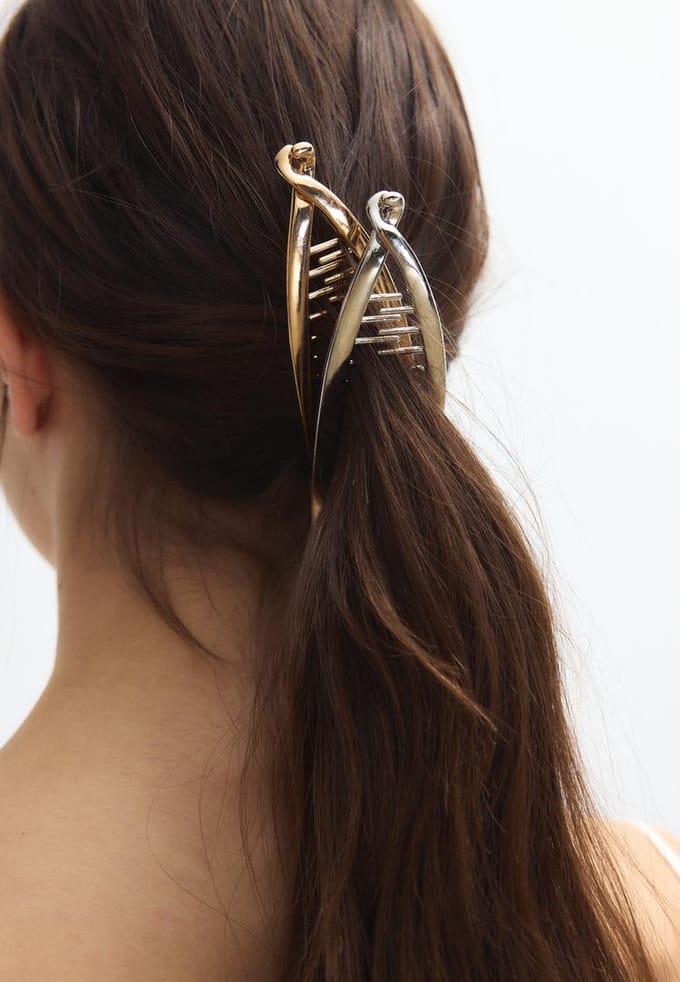 Stradivarius Set van 2 bananenclips met studs  Goud OS