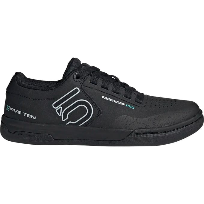 Schoenen adidas