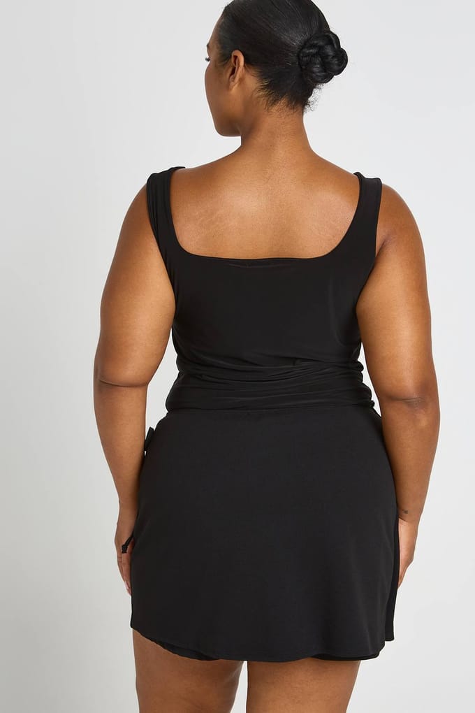 boohoo Dames Plus Wikkel Detail Skort | Zwart | Maat: 52