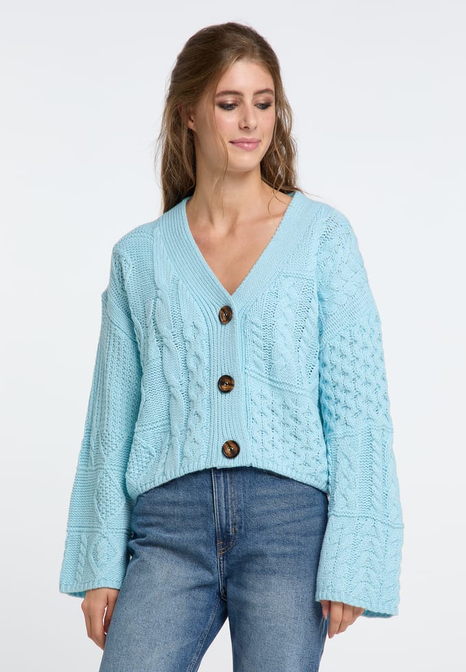 IZIA Cropped Cardigan gaya